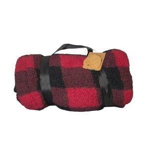 Northeast Outfitters Cozy Cabin Buffalo Check Sherpa Blanket 50” x 60”